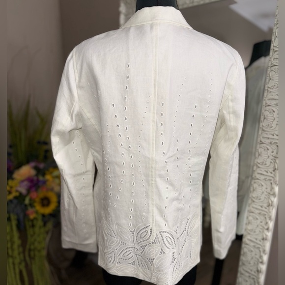 Lafayette 148 • Linen Lace 2 Button Blazer - Picture 12 of 13